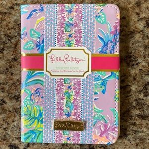 NWT Lilly Pulitzer Passport Cover